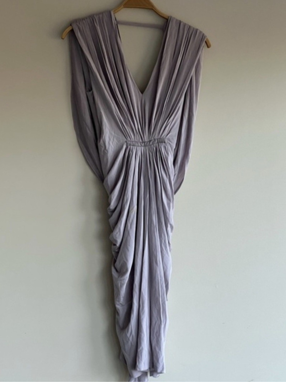 MARCIANO V-Neck Draped Bodycon Dress in Light Lavender
